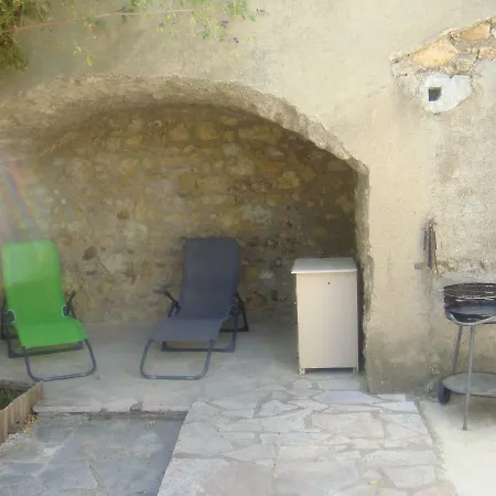 Bastide *
